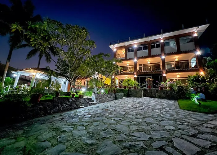 Hotel Ema